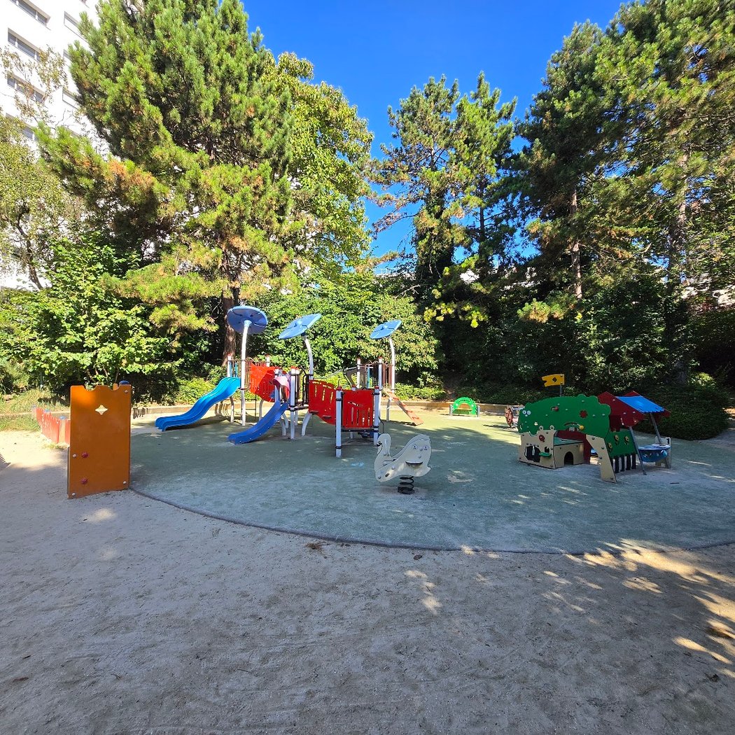 Aire de jeux pour enfants - 2 à 6 ans - Thème Clown 2
